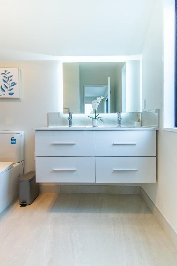 3 Bed 2.5 Bath Riccarton W/Games Room Christchurch Kültér fotó
