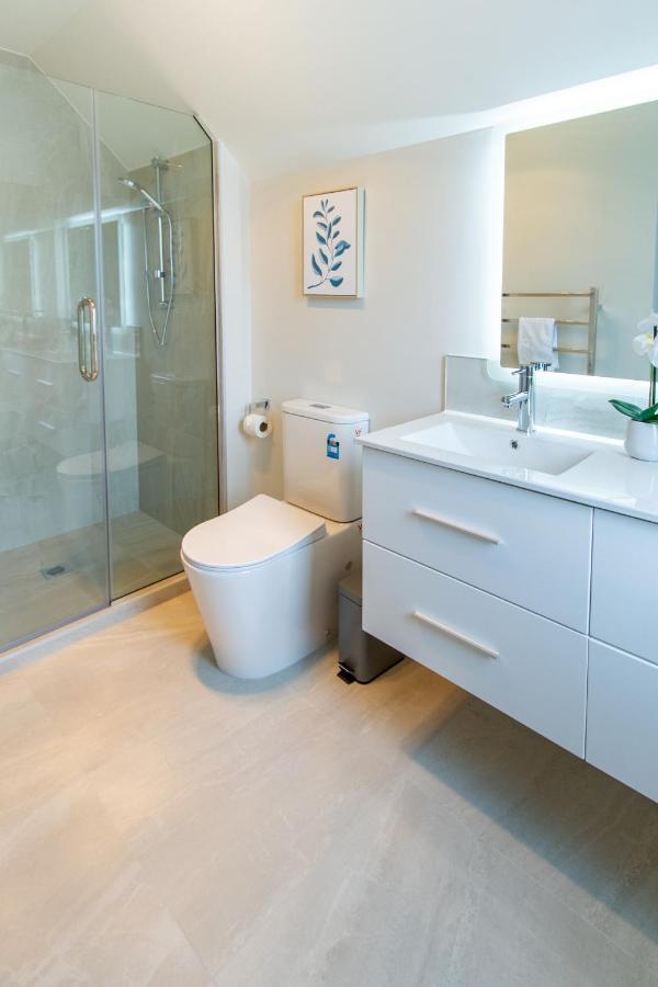 3 Bed 2.5 Bath Riccarton W/Games Room Christchurch Kültér fotó